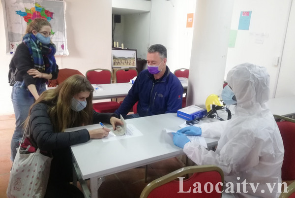 实做好新冠肺炎病例密切接触者隔离、监督工作 ảnh 2 实做好新冠肺炎病例密切接触者隔离、监督工作 ảnh 2