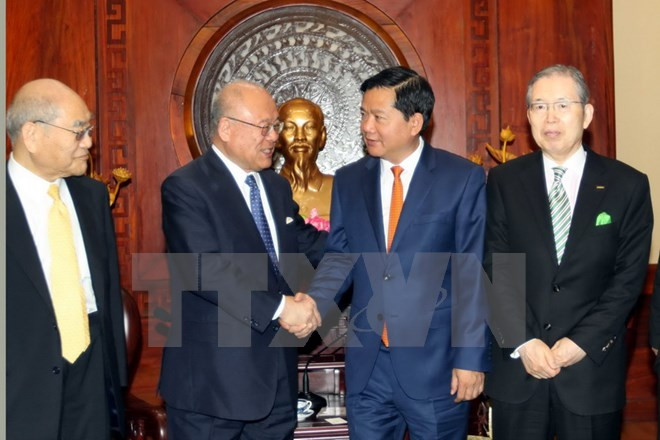 越南胡志明市领导会见日越友好议员联盟特别顾问 ảnh 1 越南胡志明市领导会见日越友好议员联盟特别顾问 ảnh 1