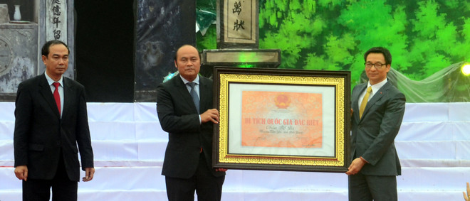 武德儋副总理出席普陀寺国家级特别遗迹区证书颁证仪式 ảnh 1