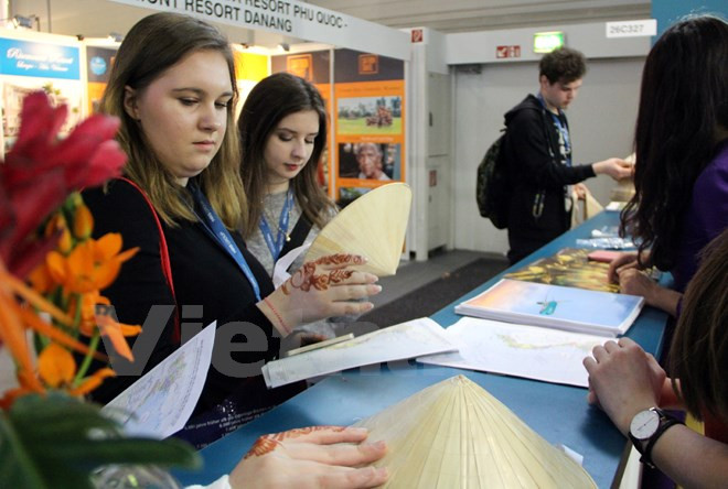 越南地图展亮相2017年德国柏林旅游展览会 ảnh 1
