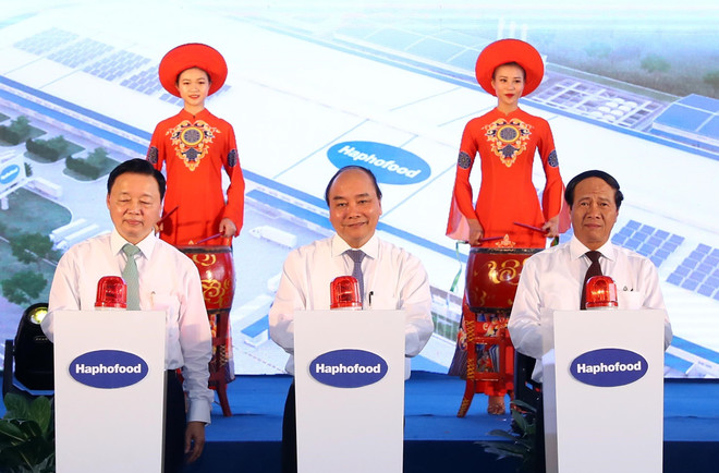 海防市一家蔬菜高科技加工厂动工兴建和三条新航线正式开通 ảnh 1 海防市一家蔬菜高科技加工厂动工兴建和三条新航线正式开通 ảnh 1