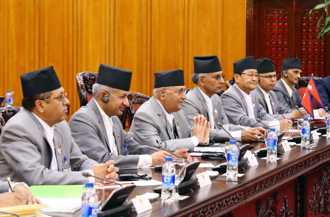 越南政府总理阮春福与尼泊尔总理奥利举行会谈 ảnh 2