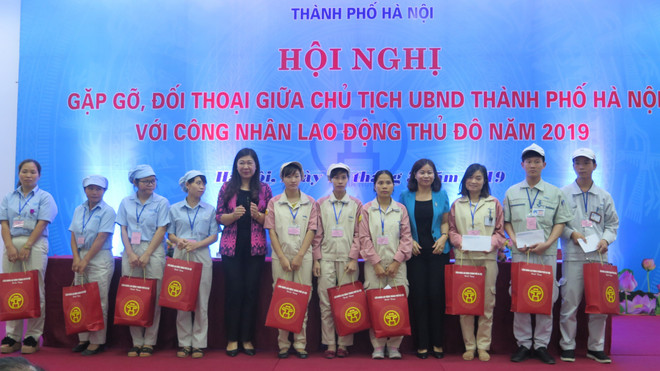 2019年工人月:河内市将妥善解决劳工关注的问题 ảnh 1 2019年工人月:河内市将妥善解决劳工关注的问题 ảnh 1