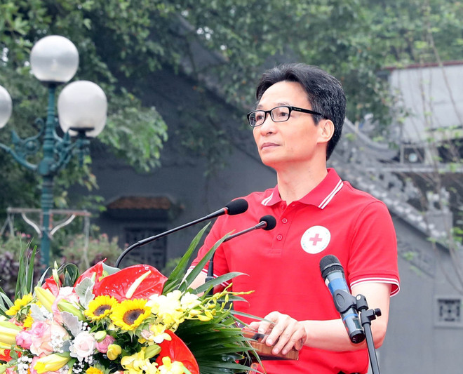 阮氏金银出席2019年人道月启动仪式 ảnh 2 阮氏金银出席2019年人道月启动仪式 ảnh 2