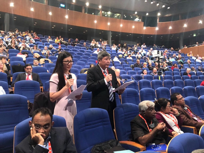 越南劳动总联合会代表团出席法国劳工总联合会全国代表大会 ảnh 2 越南劳动总联合会代表团出席法国劳工总联合会全国代表大会 ảnh 2