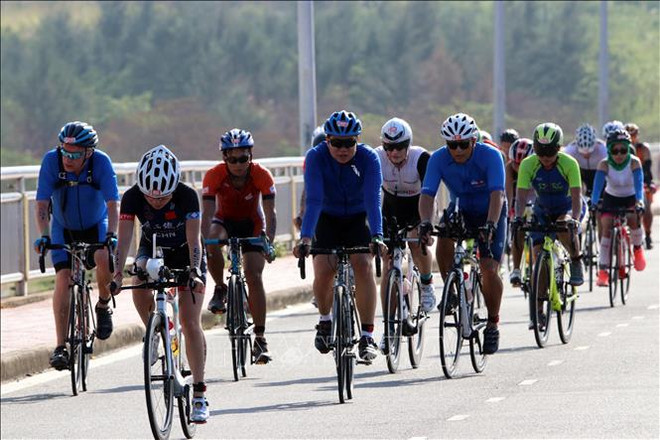 2019年亚太铁人三项锦标赛在岘港市举行 ảnh 1 2019年亚太铁人三项锦标赛在岘港市举行 ảnh 1