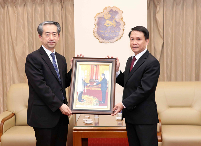 越通社社长阮德利会见中国驻越大使熊波 ảnh 2