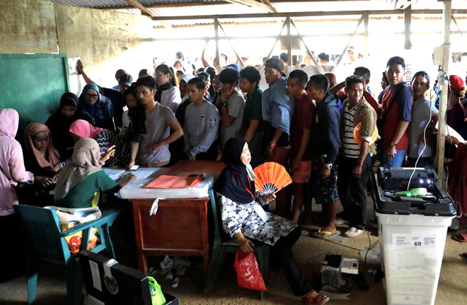 菲律宾总统杜特尔特的盟友在中期选举中获得胜利 ảnh 1