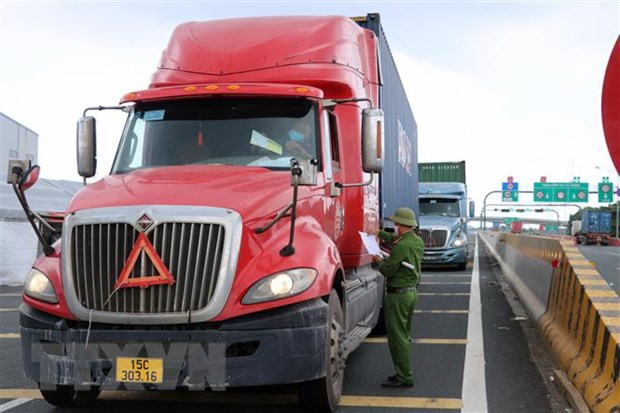 政府副总理黎文成：为疫情形势下货运物流畅通创造一切便利条件 ảnh 1