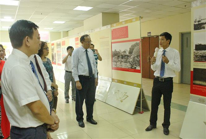 “胡志明主席——肖像素描”专题展会展出200张图片 ảnh 2  “胡志明主席——肖像素描”专题展会展出200张图片 ảnh 2