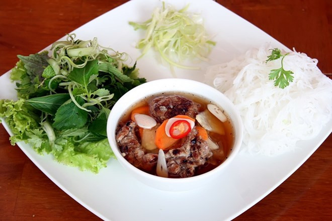 越南河粉、烤猪肉米线及面包跻身世界美食100强 ảnh 2 越南河粉、烤猪肉米线及面包跻身世界美食100强 ảnh 2
