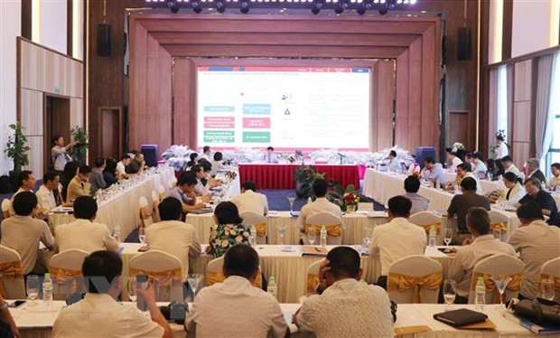 有关今日越南陆路交通现状及解决措施的论坛在庆和省举行 ảnh 1 有关今日越南陆路交通现状及解决措施的论坛在庆和省举行 ảnh 1