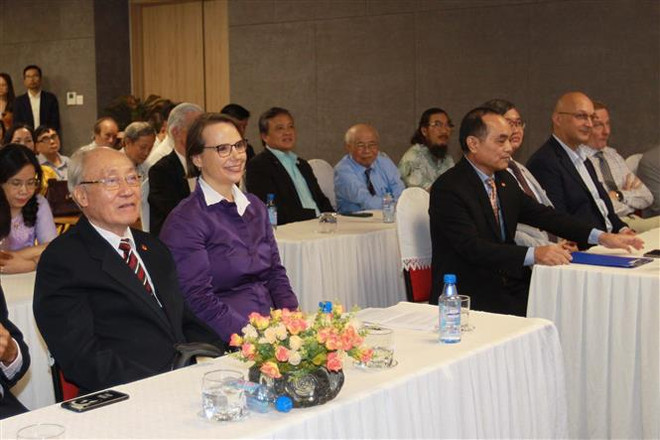 进一步加强胡志明市与德国各地方之间的关系 ảnh 3 进一步加强胡志明市与德国各地方之间的关系 ảnh 3