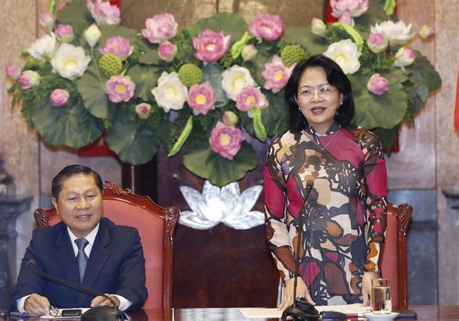 邓氏玉盛副主席会见全国优秀职业培训中心的学生代表团 ảnh 2 邓氏玉盛副主席会见全国优秀职业培训中心的学生代表团 ảnh 2