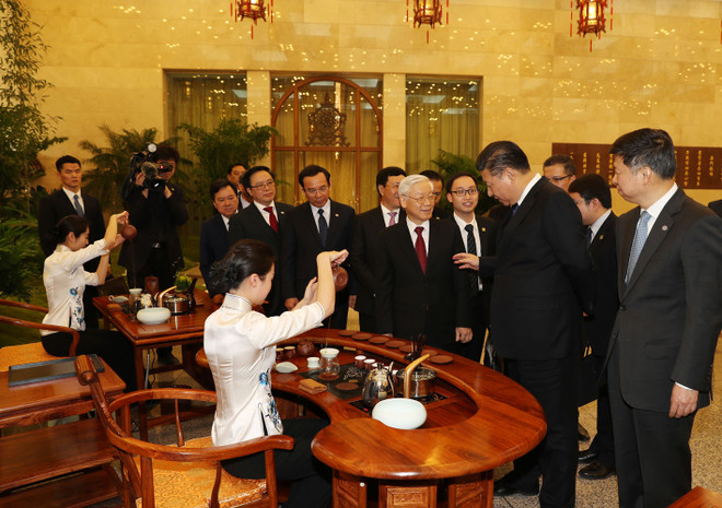 越中两党总书记进行茶叙（组图） ảnh 2