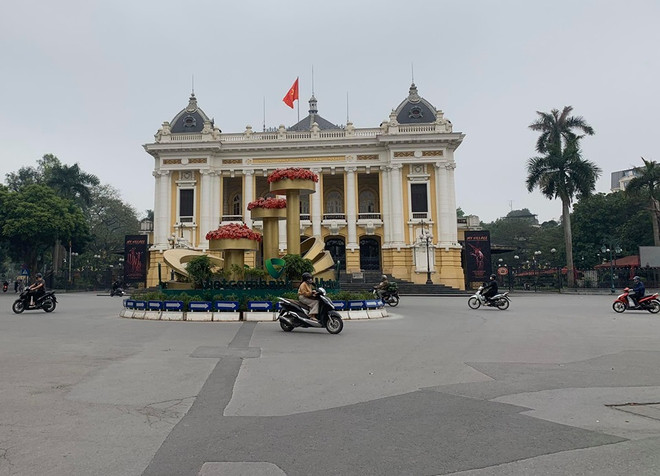 放宽限制措施同时要兼顾科学防疫 建议河内将当前的防疫措施延长至4月30日 ảnh 1