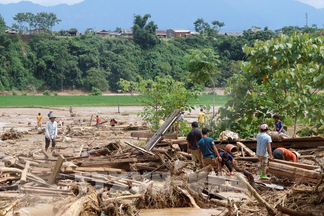 莱州、安沛等省冰雹加龙卷风来袭 导致10人伤亡和失踪 ảnh 2