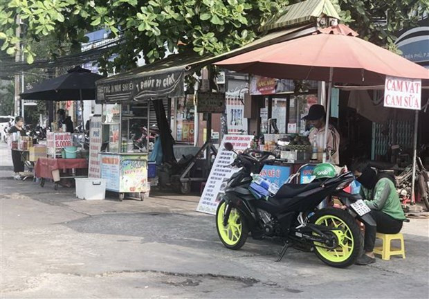 全国各地继续采取措施抗击疫情 ảnh 1