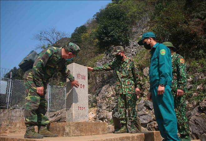 高平省边防部队加固防疫线 全力守护人民健康安全 ảnh 1 高平省边防部队加固防疫线 全力守护人民健康安全 ảnh 1