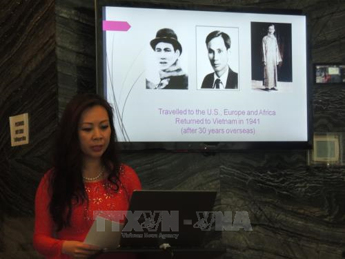 胡志明主席诞辰128周年纪念活动在荷兰和加拿大举行 ảnh 2 胡志明主席诞辰128周年纪念活动在荷兰和加拿大举行 ảnh 2