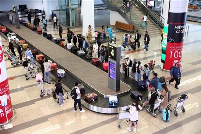 腊月二十八:预计内排和新山一国际机场旅客吞吐量将达20.5万人次 ảnh 1 腊月二十八:预计内排和新山一国际机场旅客吞吐量将达20.5万人次 ảnh 1