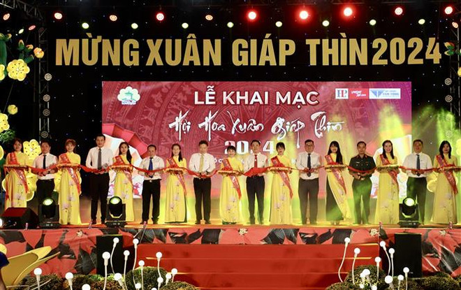 2024甲辰年胡志明市春季花卉节开幕 ảnh 1