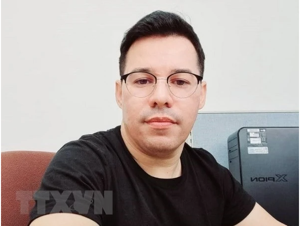 古巴专家：越南共产党的威望体现在批评与自我批评精神 ảnh 1