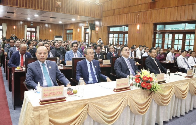 柬埔寨代表团向隆安省领导拜年 ảnh 1 柬埔寨代表团向隆安省领导拜年 ảnh 1