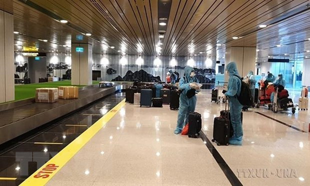 越南首例奥密克戎感染者治愈出院 ảnh 1