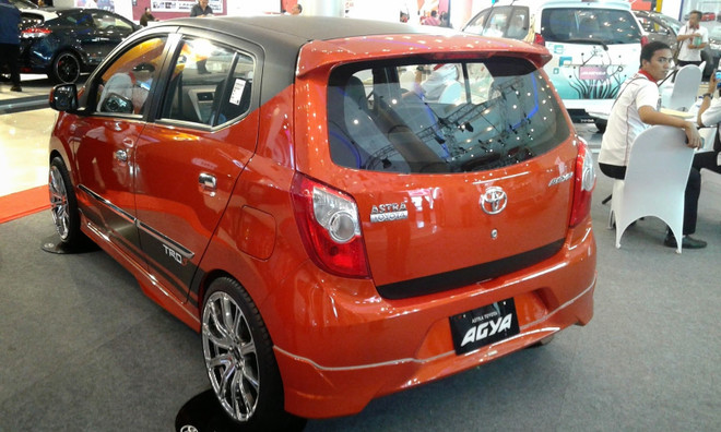 今年6月份越南汽车销售量达逾2.44万辆 ảnh 1 今年6月份越南汽车销售量达逾2.44万辆 ảnh 1