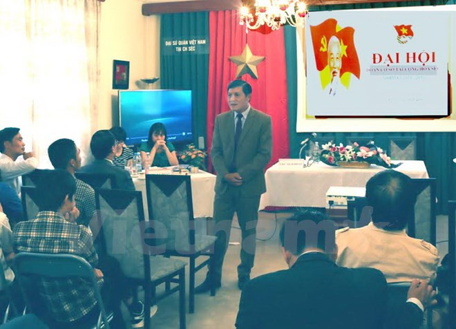 旅居捷克越南共青团员努力做好海洋岛屿宣传工作 ảnh 1 旅居捷克越南共青团员努力做好海洋岛屿宣传工作 ảnh 1