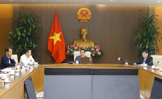 新冠肺炎疫情防控阻击战:回顾过去一年和今后阶段的防控措施 ảnh 8 新冠肺炎疫情防控阻击战:回顾过去一年和今后阶段的防控措施 ảnh 8