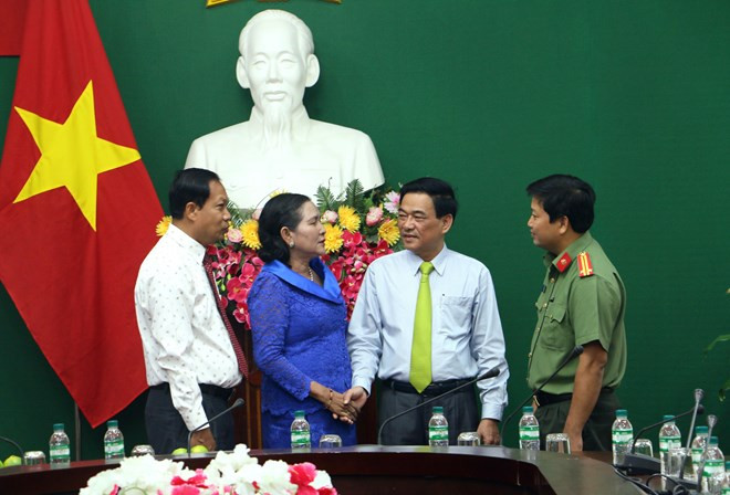 越南永隆省与柬埔寨磅士卑省加深合作关系 ảnh 1 越南永隆省与柬埔寨磅士卑省加深合作关系 ảnh 1