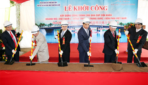 越南横模—中国峒中口岸桥正式动工兴建 ảnh 1 越南横模—中国峒中口岸桥正式动工兴建 ảnh 1