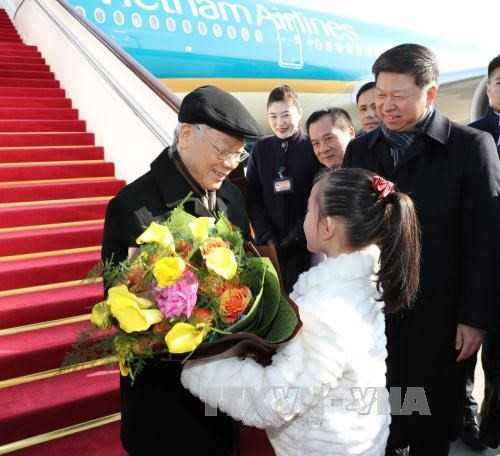 越南中央对外部部长黄平军:推动越中关系健康、积极与稳步发展 ảnh 1 越南中央对外部部长黄平军:推动越中关系健康、积极与稳步发展 ảnh 1