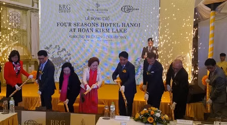 设有100间客房的六星级四季酒店在还剑湖旁边动工兴建 ảnh 1