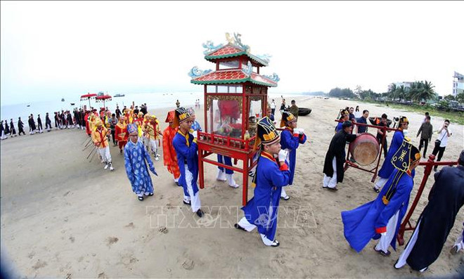 岘港市清溪郡求鱼节获得国家非物质文化遗产证书 ảnh 2 岘港市清溪郡求鱼节获得国家非物质文化遗产证书 ảnh 2