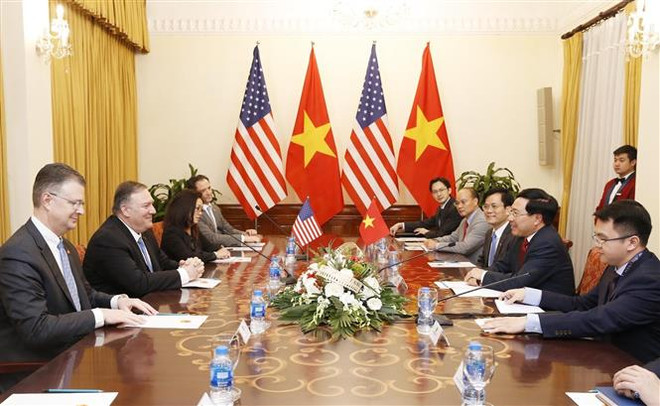 政府副总理兼外长范平明同美国外长迈克·蓬佩奥进行会谈 ảnh 2