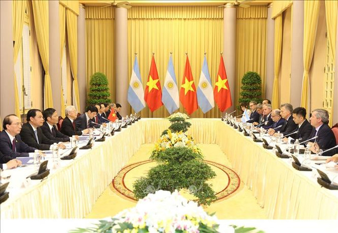 越共中央总书记、国家主席阮富仲与阿根廷总统马克里进行会谈 ảnh 1 越共中央总书记、国家主席阮富仲与阿根廷总统马克里进行会谈 ảnh 1