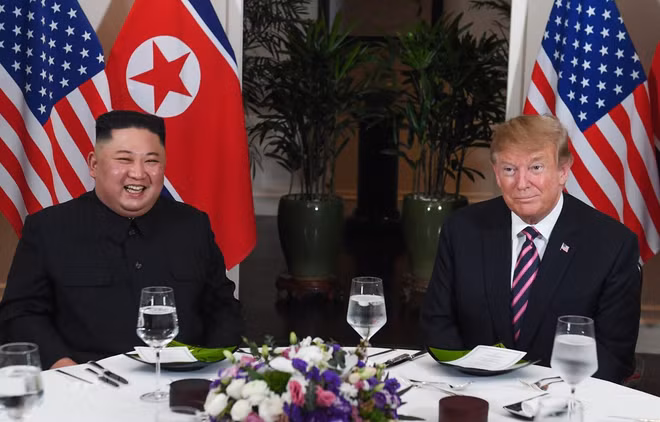 美朝领导人第二次会晤:朝鲜领导人和美国总统结束工作晚宴 ảnh 1 美朝领导人第二次会晤:朝鲜领导人和美国总统结束工作晚宴 ảnh 1