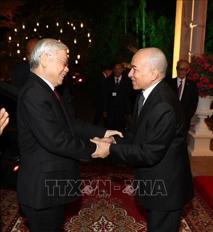 泰国媒体:阮富仲访问老柬两国加强外交关系 ảnh 2 泰国媒体:阮富仲访问老柬两国加强外交关系 ảnh 2