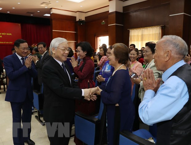 越共中央总书记、国家主席阮富仲:当好越老友好合作桥梁 ảnh 1 越共中央总书记、国家主席阮富仲:当好越老友好合作桥梁 ảnh 1