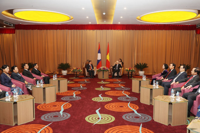 越共中央总书记、国家主席阮富仲会见老挝建国阵线中央委员会代表团 ảnh 2 越共中央总书记、国家主席阮富仲会见老挝建国阵线中央委员会代表团 ảnh 2