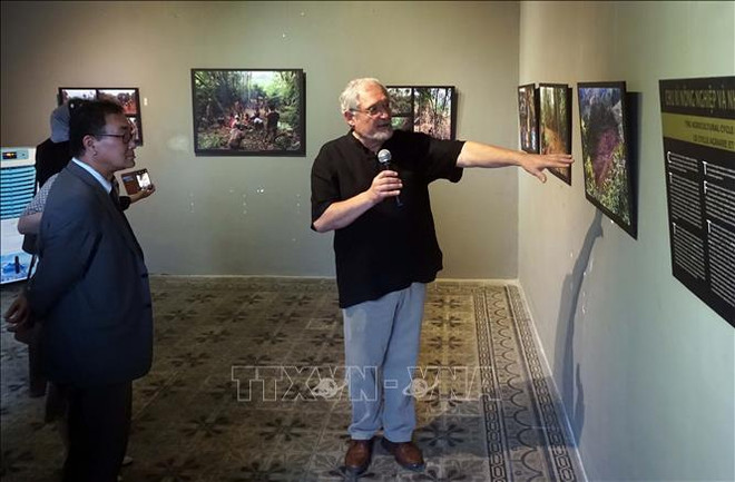 布魯-雲喬族同胞图片展在胡志明市举行 ảnh 1