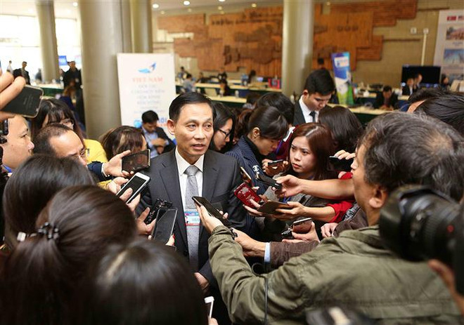 越南外交部副部长黎淮忠：越南努力为地区乃至世界的和平、稳定作出贡献 ảnh 1