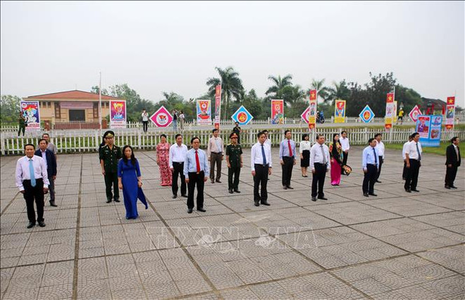 国家统一45周年: “江山统一”升旗仪式隆重举行 ảnh 2 国家统一45周年: “江山统一”升旗仪式隆重举行 ảnh 2