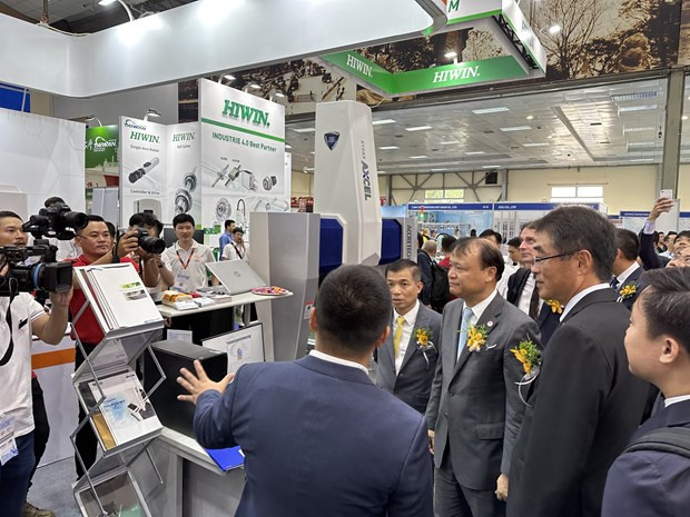 日本驻越南大使馆副大使:越南应推进辅助产业稳步发展 ảnh 2 日本驻越南大使馆副大使:越南应推进辅助产业稳步发展 ảnh 2