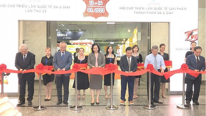 第23届越南胡志明皮革及鞋机鞋材展览会正式开幕 ảnh 1  第23届越南胡志明皮革及鞋机鞋材展览会正式开幕 ảnh 1