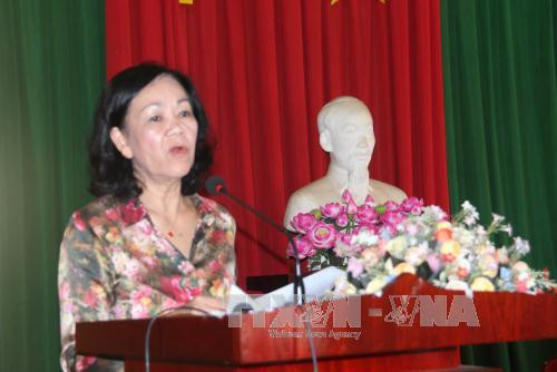 越共中央民运部长张氏梅接触林同省选民 ảnh 1 越共中央民运部长张氏梅接触林同省选民 ảnh 1