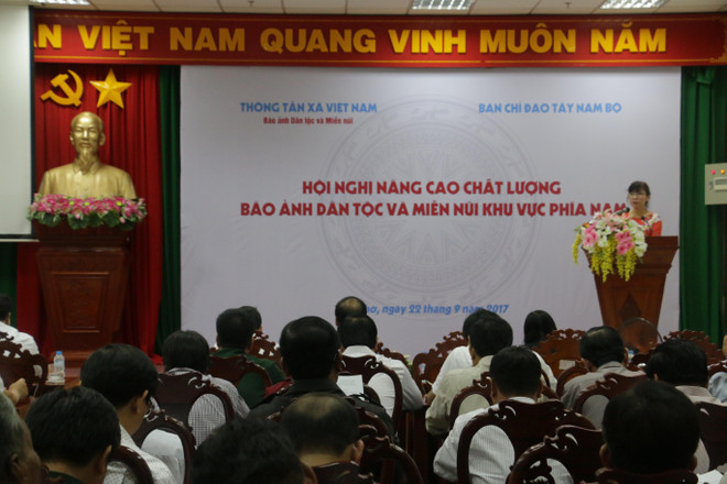 努力提高越南通讯社《民族与山区画报》的宣传报道质量 ảnh 2 努力提高越南通讯社《民族与山区画报》的宣传报道质量 ảnh 2